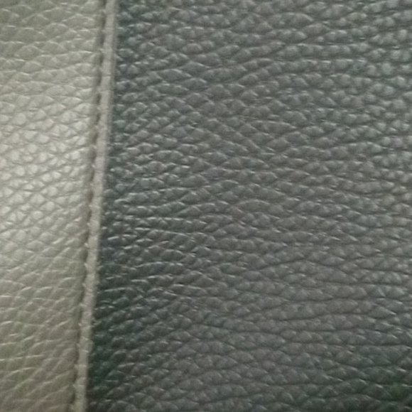 Vince Camuto Tote - Picture 6 of 6